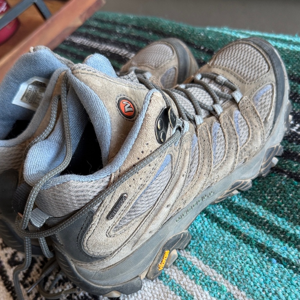 Merrell Outdoor Boots in Gray and Brown